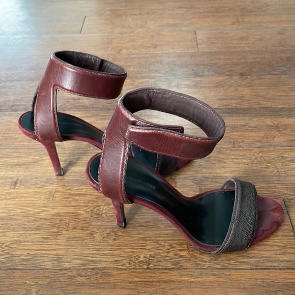 Alexander Wang burgundy heels with Velcro closure around ankle. Size 38 - Picture 5 of 7